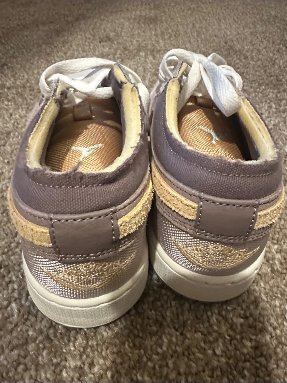 Nike low top